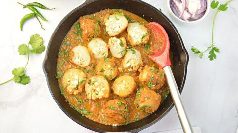 Dum Aloo Bharwan (Moti Mahal)