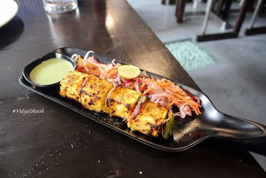 Bhatti Paneer Tikka (Moti Mahal)