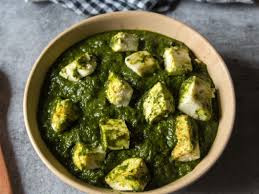 Palak Lehsuni Paneer (Moti Mahal)