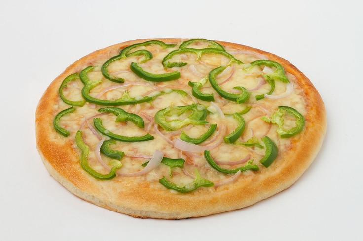 Cheese and Capsicum Pizza (Priya)
