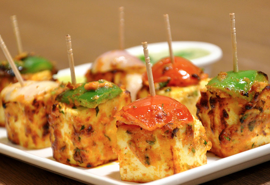 Paneer Tikka Shashlik (Moti Mahal)