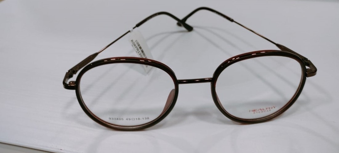 Brand Maketl Round Metal Rim with Dual Rubber Sunglasses (Chashma)