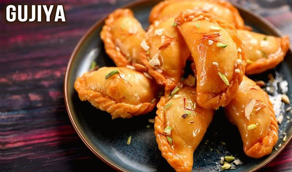 Gujiya गुजिया